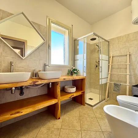 Skyline Terrace Apartment *